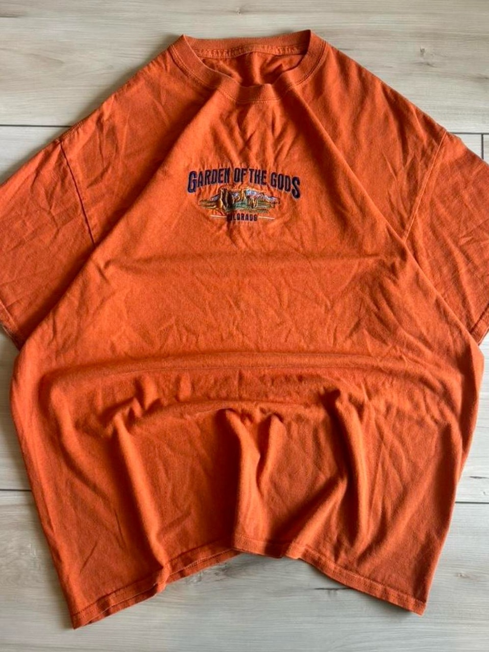 American Vintage Orange "Garden of the Gods" Colorado Nature Short Sleeve Tee